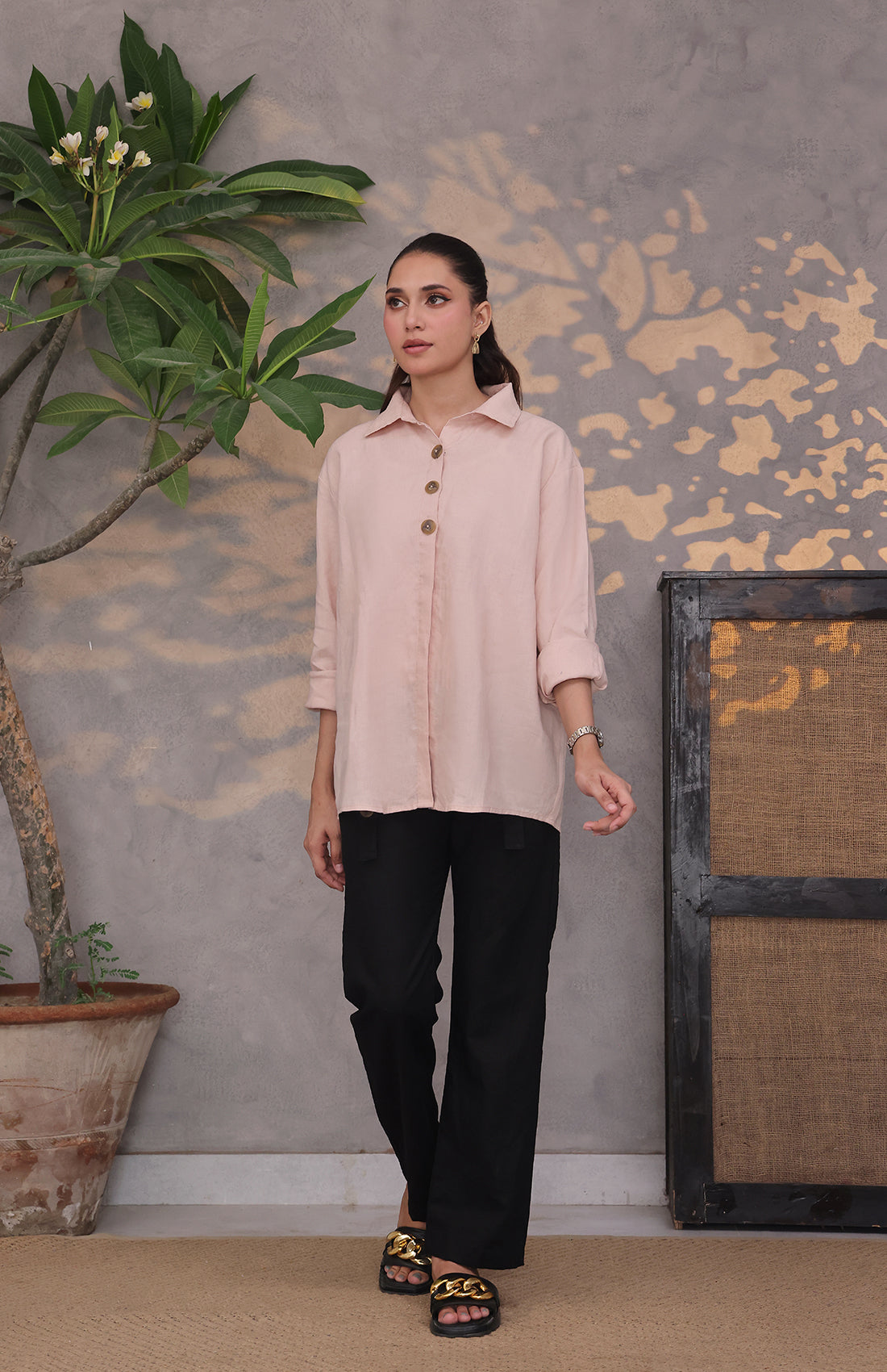 Tailored linen shirt